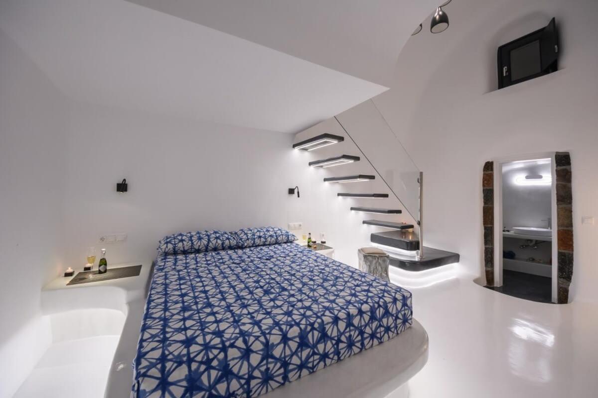 산토리니 Santorini Traditional Apt With Private Hot Tub 아파트 외부 사진